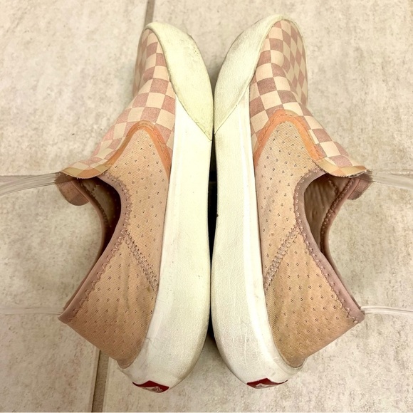 VANS Comfycush One Slip On women’s Size 9.5M Subtle Checker Peach White Barbie. - Picture 6 of 9